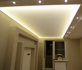 Полупрозрачный потолок с внутренней подсветкой